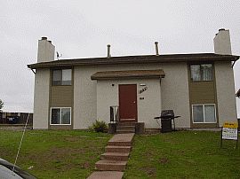 Pleasant 2 Bedroom Apartment on Upper Floor in Colorado Springs, CO