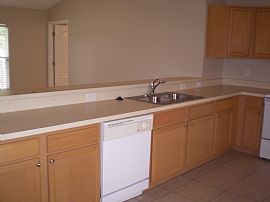 Refurbished 3 Bedroom Homemove-In Special in Poinciana, FL (Photo 3 of 5)