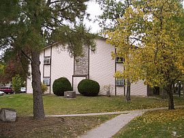 Nice 1 Bedroom Townhome with Brick Fireplace in Aurora, CO