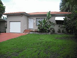 Exclusive 3 Bedroom Home with Fabulous Pool in Miami, FL