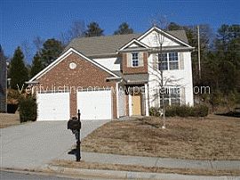 Superb 4 Bedroom Home with Nice Floor Plan in Snellville, GA