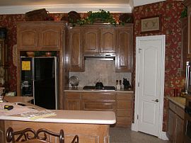 Extravagant 4 Bedroom Home Massive Space in Arlington, TX (Photo 2 of 2)