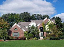 All Brick 5 Bedroom 3.5 Bath Home in Clarkston, MI