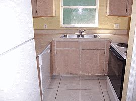 Dainty 3 Bedroom 2 Bath Home in Orlando, FL (Photo 2 of 3)