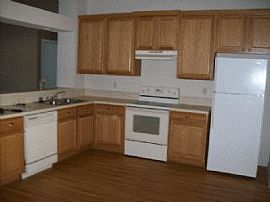 Quaint 3 Bedroom Home with Big Archway in Entrance in Green Cove Springs, FL (Photo 2 of 2)