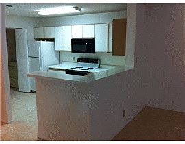Fabulous 2 Bedroom Towhouse in Great Location  in Coral Springs, FL (Photo 2 of 2)