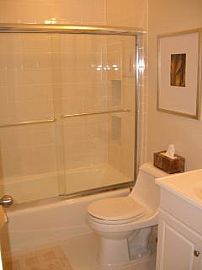  Bright Newly Renovated 1bdr Apt in Washington, DC (Photo 4 of 7)