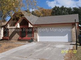 Remarkable 3 Bedroom Home with Great Fireplace in San Antonio, TX