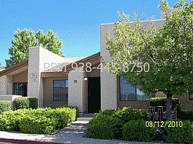 Marvelous 2 Bedroom Townhome Near Golf Course in Prescott, AZ