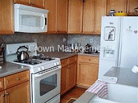 Conducive 3 Bedroom Townhouse with Private Deck in Smyrna, GA (Photo 2 of 2)