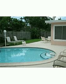 Pretty 4 Br 2 Ba Pool Home in Oakland Park, FL (Photo 3 of 3)
