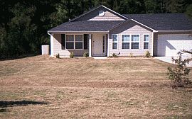 Desirable 3 Br 2 Ba Ranch Style Home in Senoia, GA