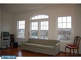 Stylish 3 Br 2.5 Ba Townhouse in Phoenixville, PA (Photo 3 of 3)