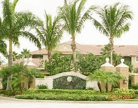 Lovely 2 Bedroom Condo on Second Floor in Jensen Beach, FL