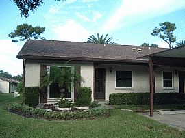 Gorgeous 2 Bedroom Townhouse in Nice Area in Clearwater, FL