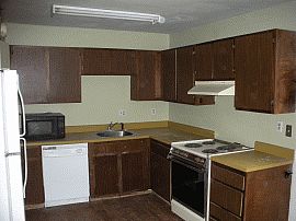 Spectacular Low Priced 3 Bedroom Condo  in Denver, CO (Photo 2 of 3)