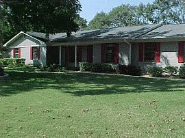 Lovely 3 Bedroom Home with Pool in Enterprise, AL