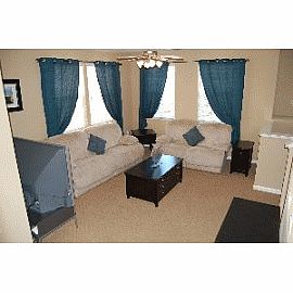 Distinguished 3 Br 2.5 Ba Townhouse in Sacramento, CA (Photo 3 of 3)