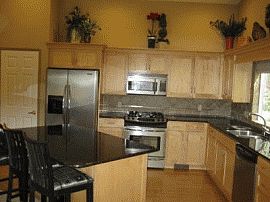 Incomparable 3 Br 2 Ba Home in Auburn, WA (Photo 2 of 3)