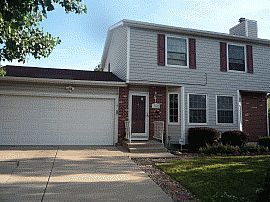 Cute 3 Bedroom Home with Finished Basement in Aurora, CO