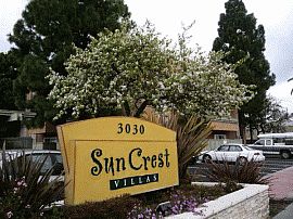 Gracious 1 Bedroom Townhouse with Nice Pool in San Diego, CA
