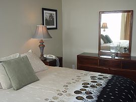 Furnished 2 Bedroom Apartment For Rent in Los Angeles, CA (Photo 3 of 5)