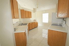 Amazing 4 Bedroom Home with Open Layout in Jacksonville, FL (Photo 2 of 2)