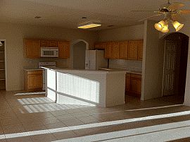 Sharp 5 Bedroom Townhouse with 3 Car Garage in Albuquerque, NM (Photo 2 of 2)