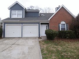 Stunning 3 Bedroom Home in Great Location in Lithonia, GA