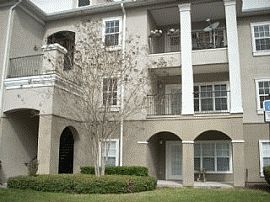 Sublime 2 Bedroom Townhouse with Built-Ins  in Orlando, FL