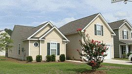 Breathtaking 3 Bedroom Home in Pretty Area in Ladson, SC
