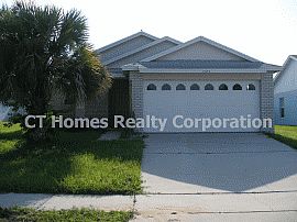 Comfortable 3 Bedroom Home with Glass-Top Stove/oven in Kissimmee, FL