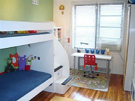 Beautiful 2bed/1.5bath with Scenic View in Forest Hills, NY (Photo 7 of 11)