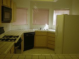 Divine 2 Bedroom Home with Spacious Living Area in Las Vegas, NV (Photo 2 of 2)