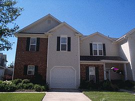Sensational 3 Bedroom Townhouse with Great Fireplace in Charlotte, NC