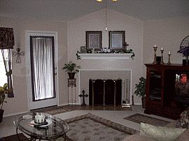 Quaint 3 Bedroom Home with Beautiful View in Keller, TX (Photo 2 of 3)