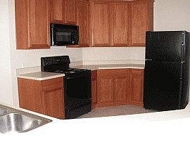 Appealing 3 Bedroom Home with Quaint Brick Front in Fort Worth, TX (Photo 2 of 2)