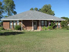 This Great 3 BR Home with a Split Bedroom Plan in Wylie, TX