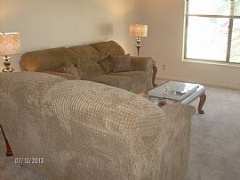 This 1 Bedroom Apartment is Definitely Worth It in South Bend, IN