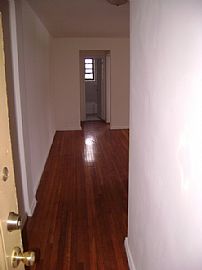 Sparkling Clean 1 BR Apartment with Hardwood Floors and No Fee  in Jamaica, NY (Photo 3 of 6)