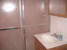 3 Bedroom House Near Metra in Chicago, IL (Photo 3 of 6)