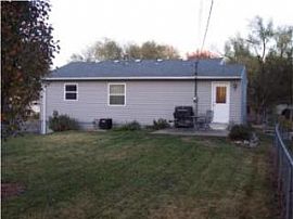 Great 3 BR Home in Great Location with Finished Basement in Lansing, KS (Photo 2 of 7)