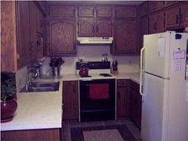 Great 3 BR Home in Great Location with Finished Basement in Lansing, KS (Photo 7 of 7)