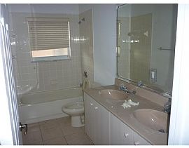 Pembroke Pines, Fl Beautiful, Spacious, Well Kept 5 B / 3.5 Br in Pembroke Pines, FL (Photo 6 of 12)