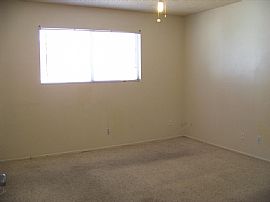 Townhouse Style! 2 Story (3rd Unit From Front), New Paint/carpt in Bellflower, CA (Photo 7 of 8)