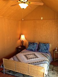 Furnished 1 Bedroom Cabin Includes Utilities in 29 Palms, CA (Photo 8 of 12)