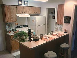 Bright, Spacious, and Beautiful Apartment with a Balcony 	 in Indianapolis, IN (Photo 3 of 6)