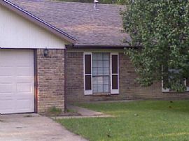 Cute 3 Bedroom, 2 Bath Home in a Great Location in Sachse, TX (Photo 2 of 3)