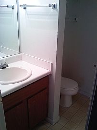 3 Bedroom House Near Shopping and Restuarants in College Park, GA (Photo 4 of 6)