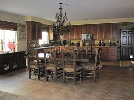 Beautiful Rustic 5 Bedroom 4 Bath Home Near Skate Park in Corona, CA (Photo 7 of 9)